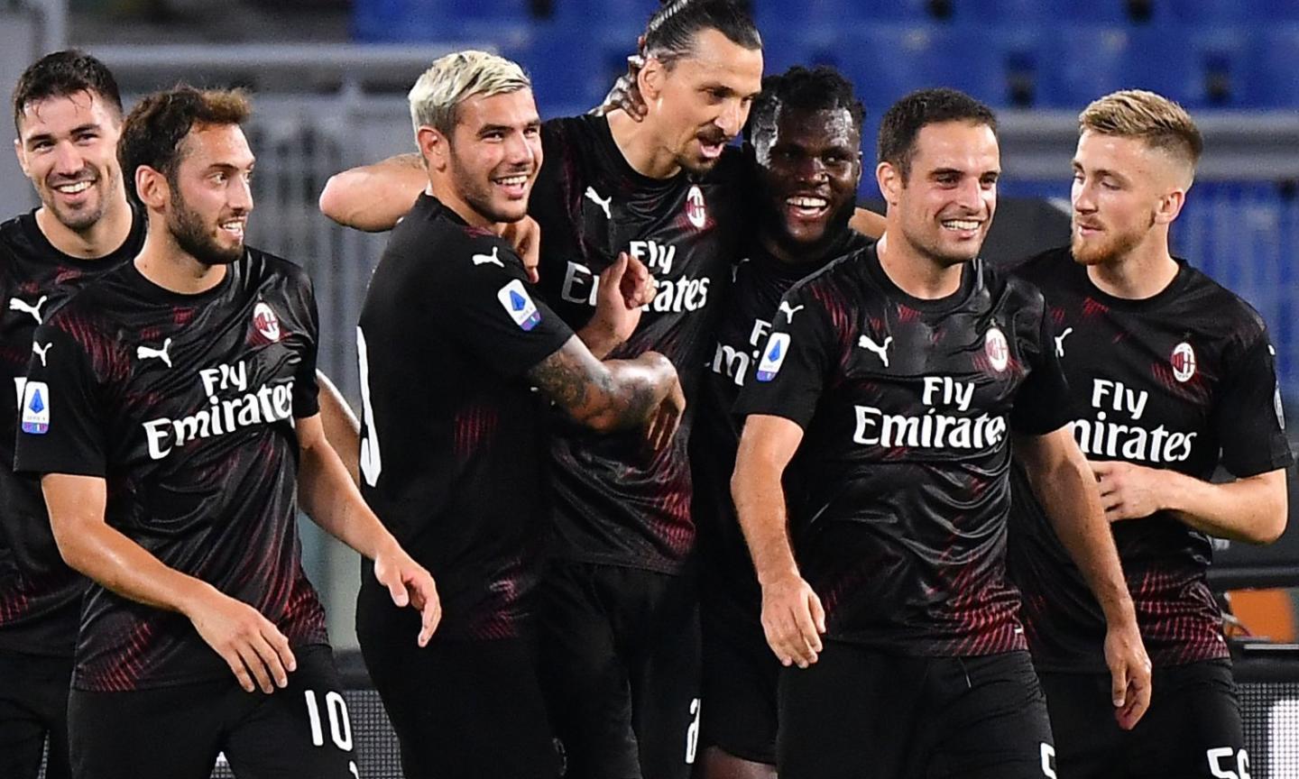 All'Olimpico c'è solo il Milan: 3-0 alla Lazio, ora la Juve è lontana