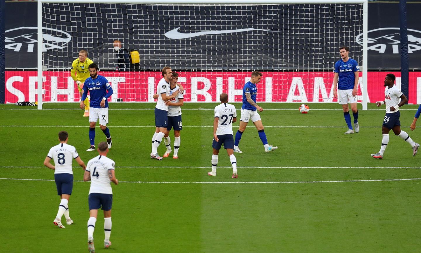 Premier: Tottenham-Everton 1-0, Mourinho batte Ancelotti e crede nell'Europa. Tensione Lloris-Son