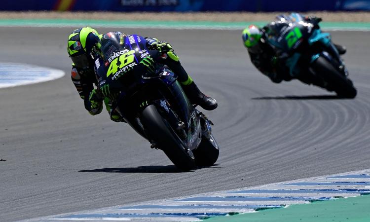 Moto GP: vince ancora Quartararo, Valentino Rossi torna sul podio dopo oltre un anno