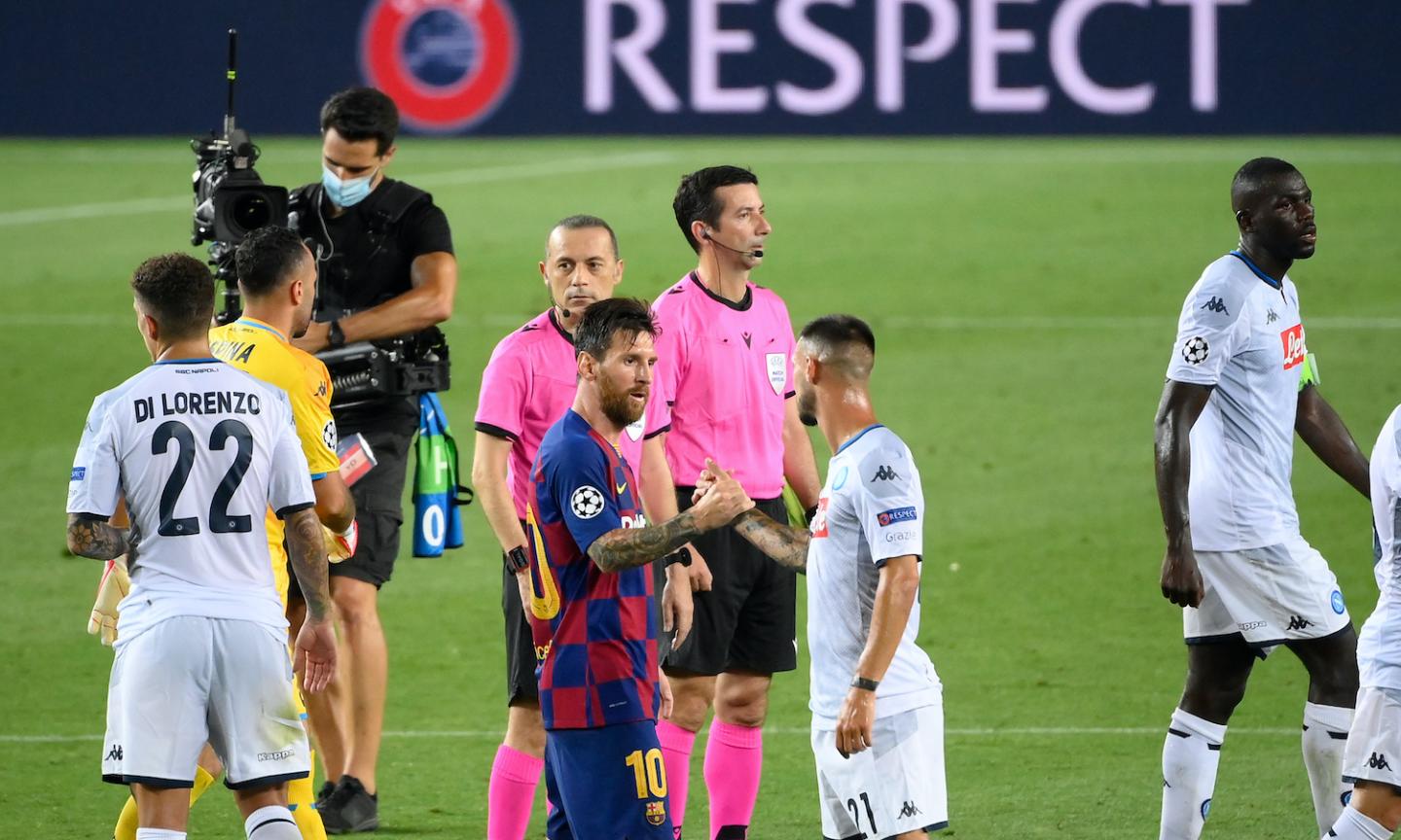 Sua maestà Messi e un disastroso Var: il Napoli è fuori, Barcellona ai quarti con merito