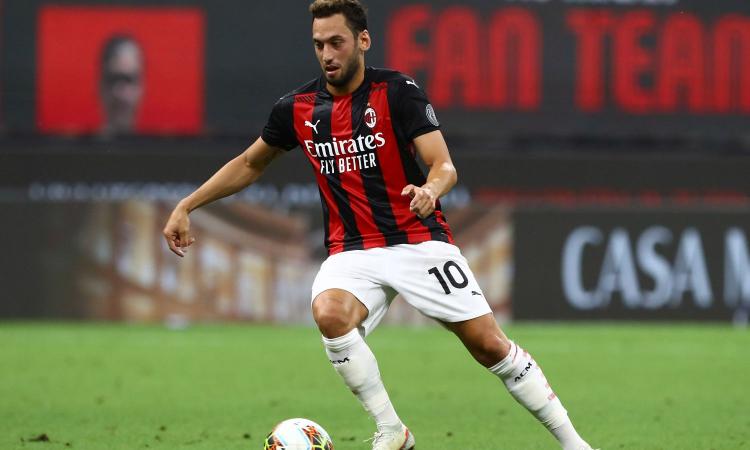 Milan, nuova data per il rinnovo di Calhanoglu: tra clausola e quella volontà di Maldini...