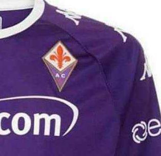 La Fiorentina celebra i suoi 96 anni e ne approfitta per presentare la nuova terza maglia FOTO