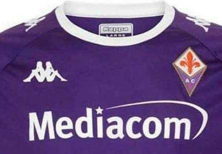 Fiorentina, Kappa svela a sorpresa la nuova maglia