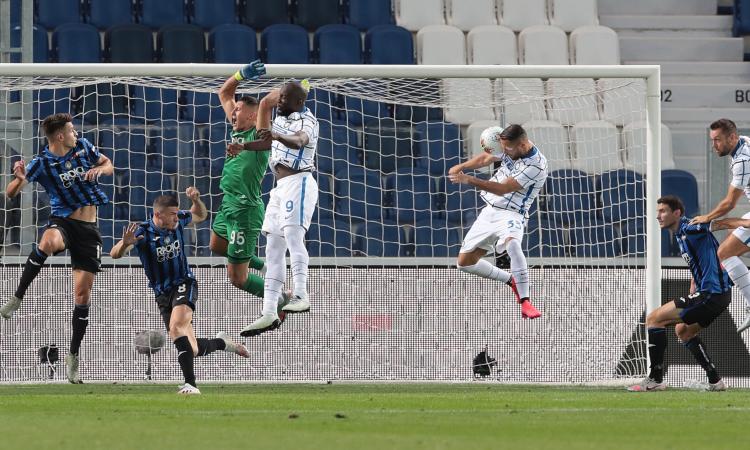 Inter seconda a -1 dalla Juve: D'Ambrosio e Young stendono l'Atalanta