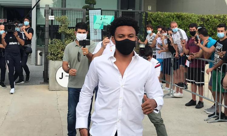 Juve, visite concluse per McKennie FOTO e VIDEO