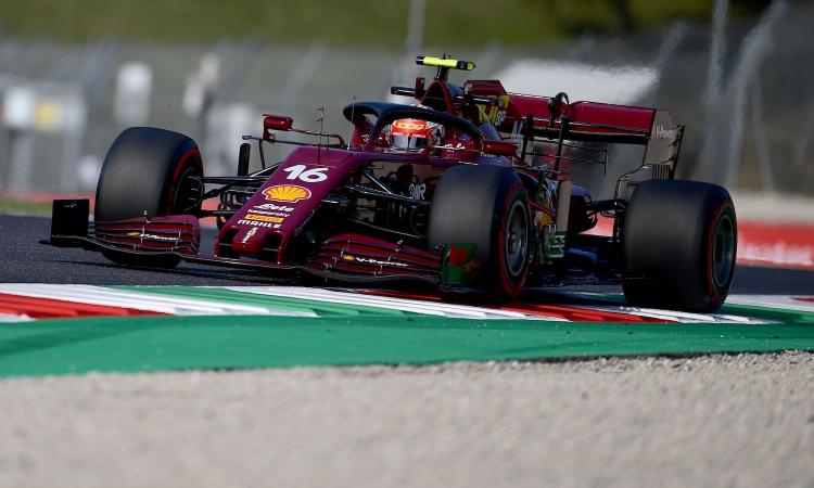 Formula 1, GP Mugello: Hamilton in pole, Leclerc sorprende