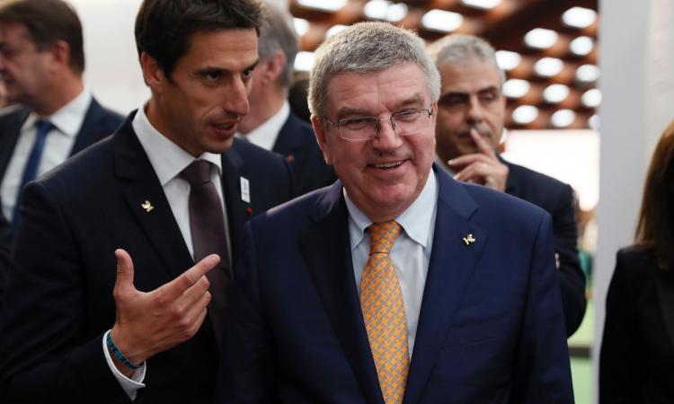 Il presidente del Cio Bach attacca l'Italia: 'Legge sport non rispetta Carta olimpica. A rischio medaglie a Tokyo'
