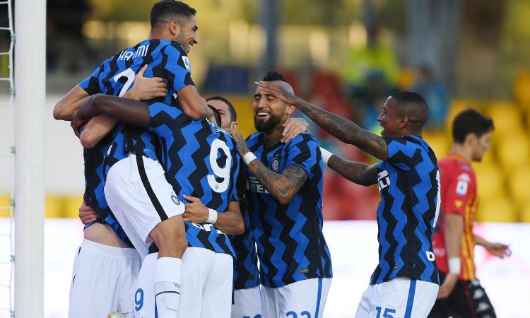 L'Inter è una macchina da gol: 5-2 a Benevento