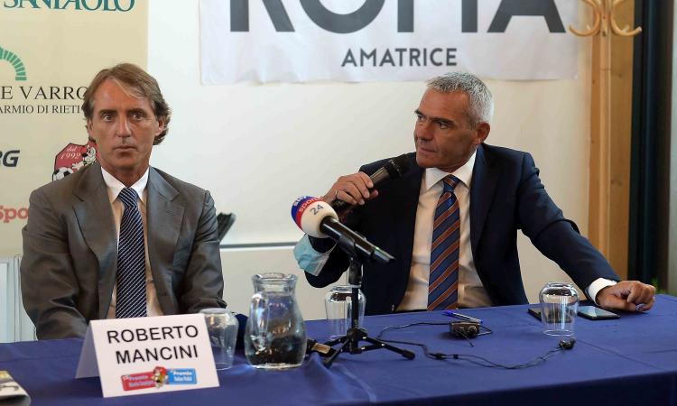 Mancini: 'E' il momento di riaprire gli stadi. L'Atalanta può giocarsi lo scudetto. Sulla Nazionale...'