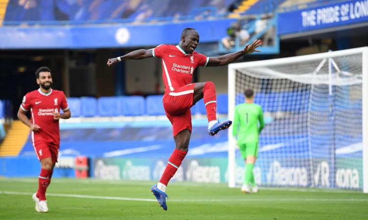 Mané show, Alisson para un rigore: Chelsea-Liverpool 0-2