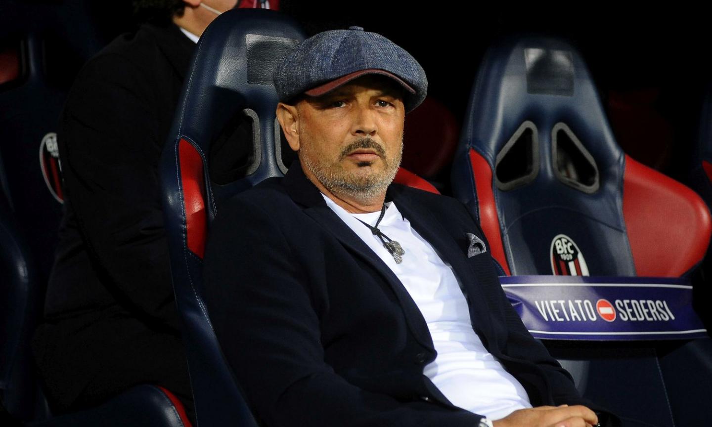 Bologna, Mihajlovic: 'Positivi al Genoa? Come faranno a giocare?'. Poi il bisticcio con Bonan