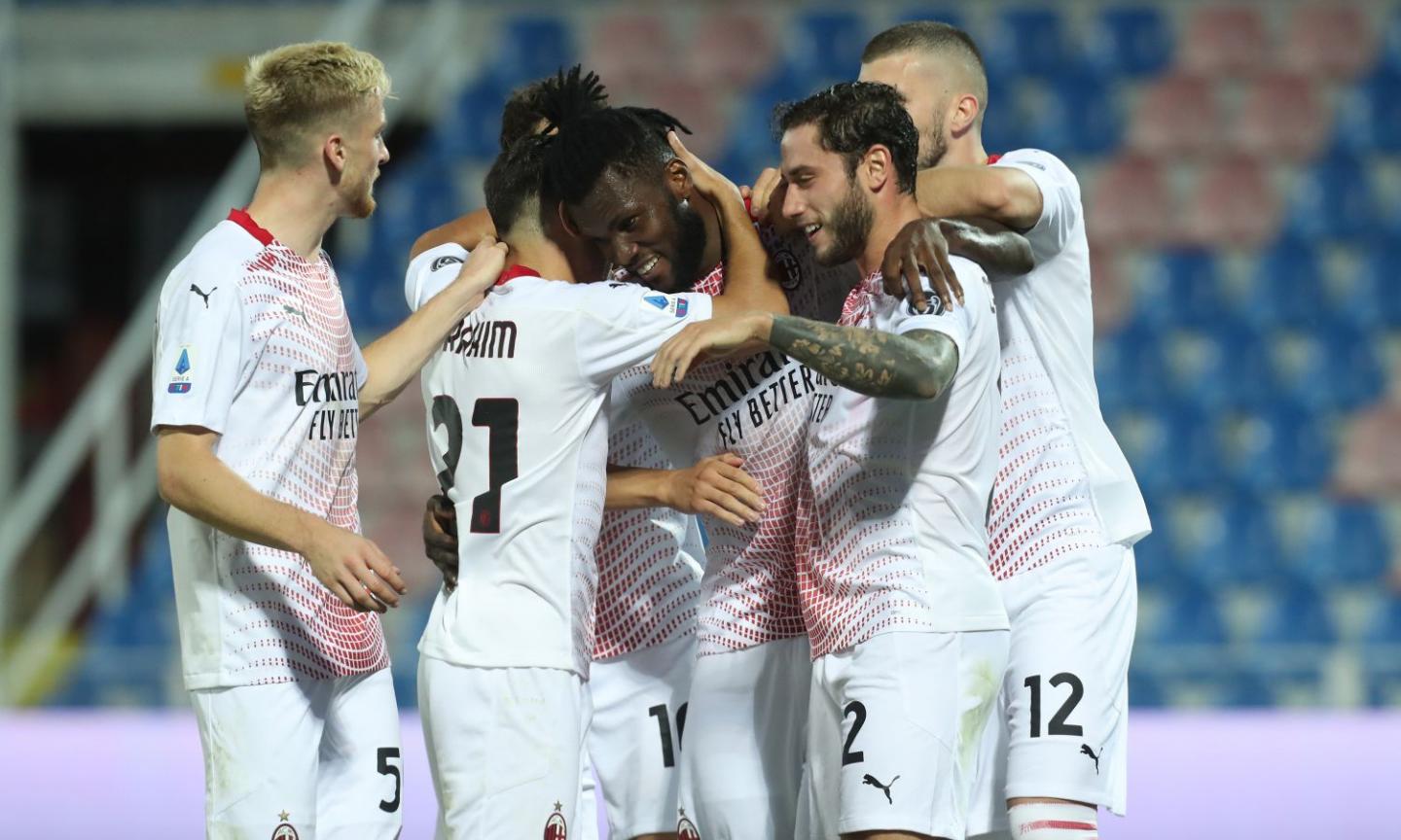 Il Milan vince 2-0 a Crotone: prima gioia Brahim Diaz, Pioli a 6 punti