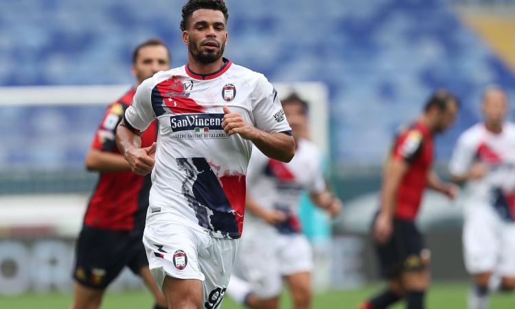 Crotone, UFFICIALE: infortunio per Riviere