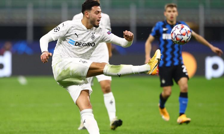 Calciomercato Juve, sfida a Inter e Roma per un terzino