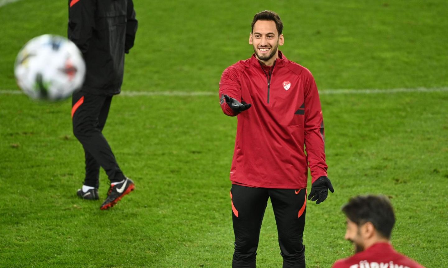 Milan-Calhanoglu, rinnovo non facile: tutti i dettagli