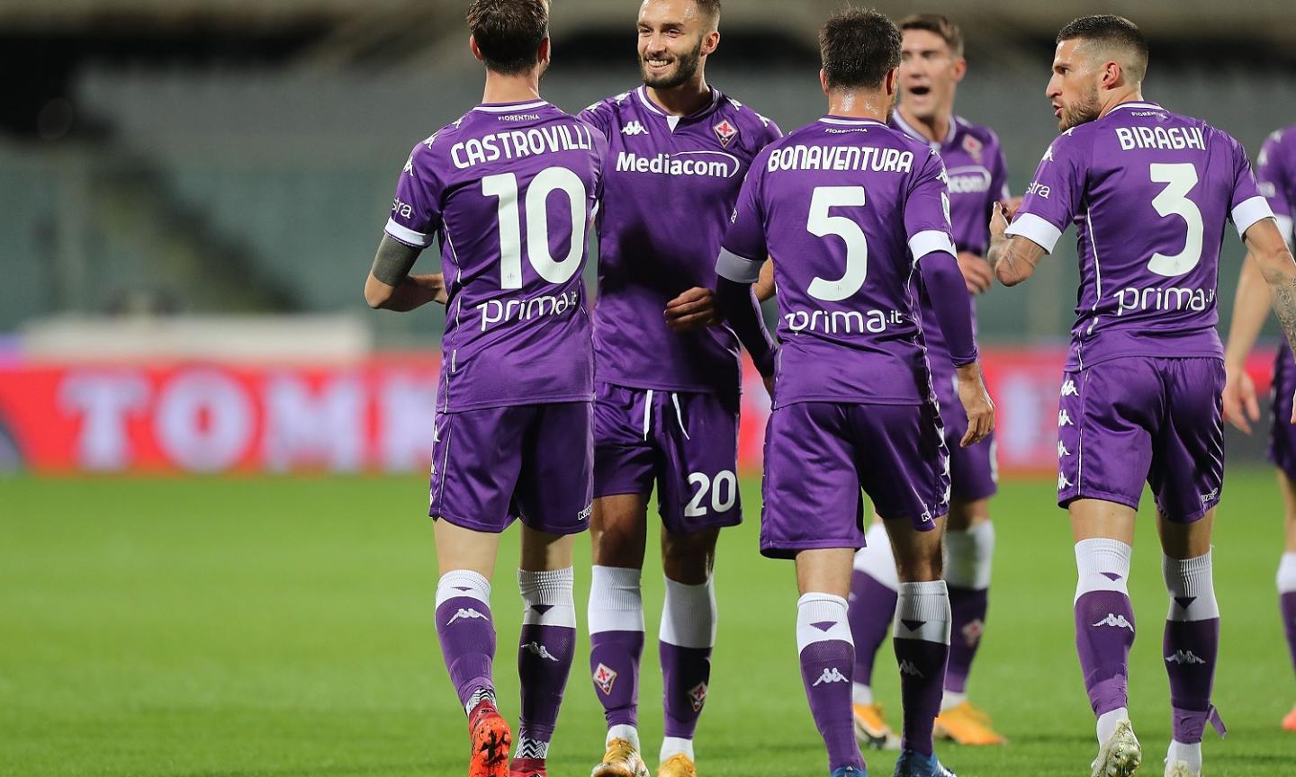 Coppa Italia, Fiorentina-Padova: gara posticipata di 40 minuti, due positivi nel Padova