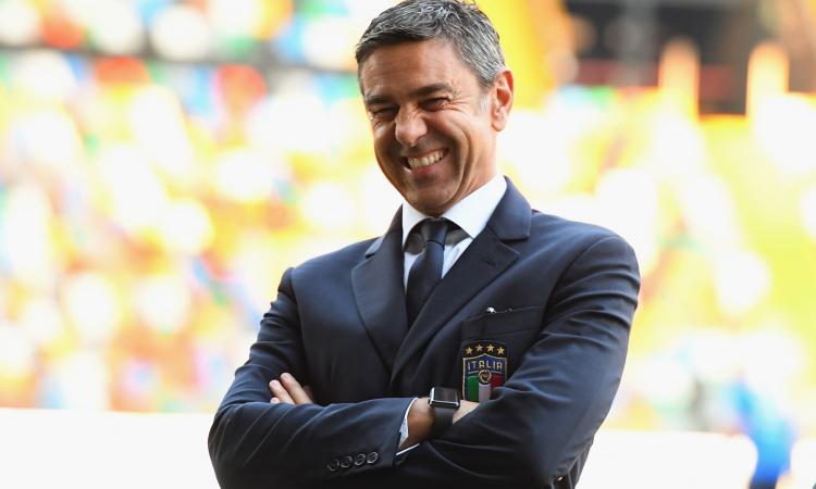 Milan, Costacurta ricorda: 'Gullit era all'avanguardia, anche se non sapeva palleggiare'