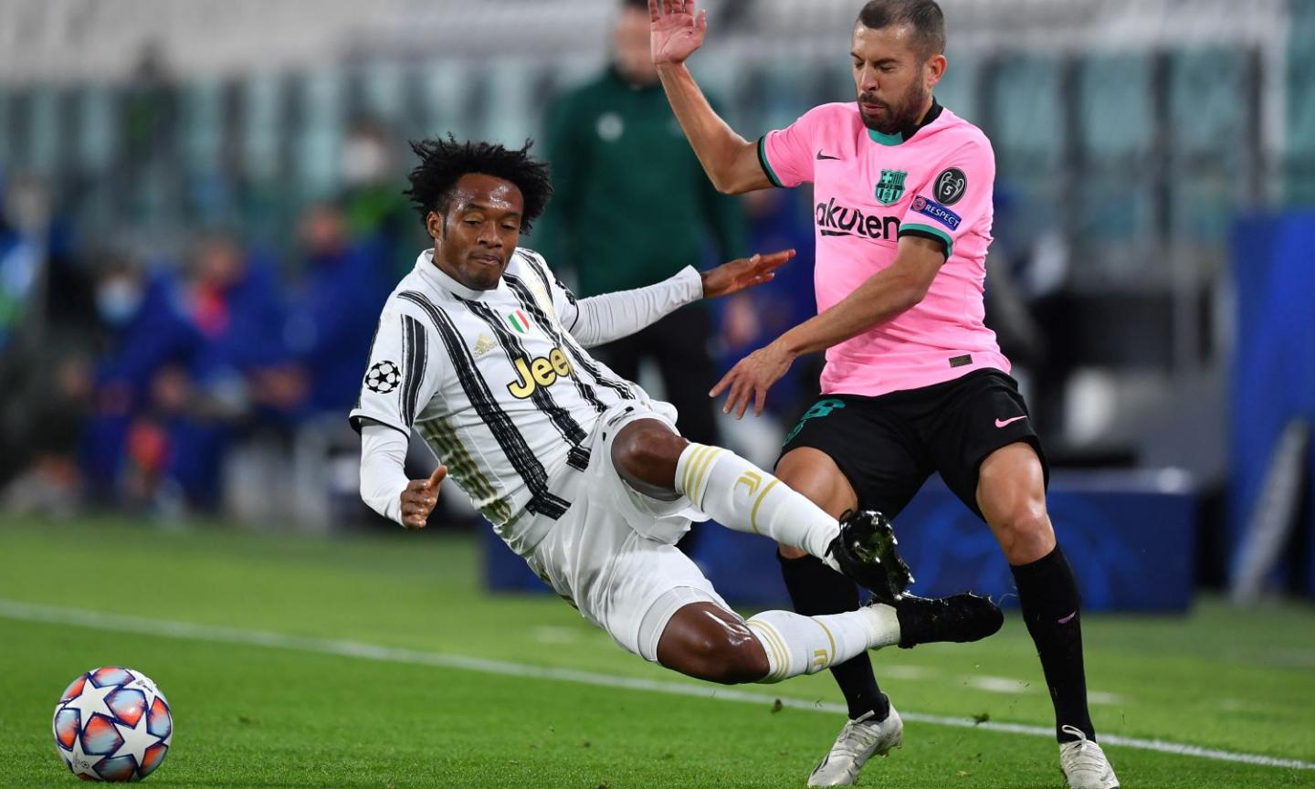 Juve, Cuadrado: 'La sconfitta col Barcellona è stata come uno schiaffo. Pirlo ha in testa il bel calcio'