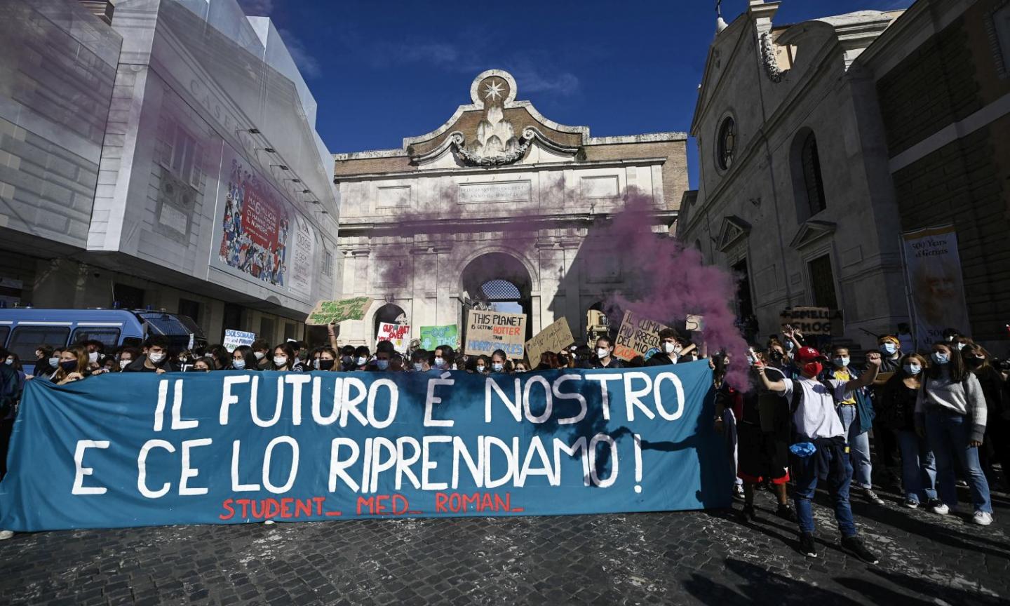 Ascoltiamo la voce dei nostri ragazzi in piazza: siamo  ancora in tempo per salvare il mondo