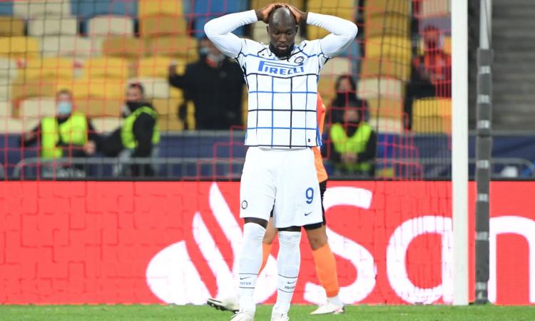 Inter fermata da due traverse, ma i cambi di Conte non convincono. La Champions è in salita