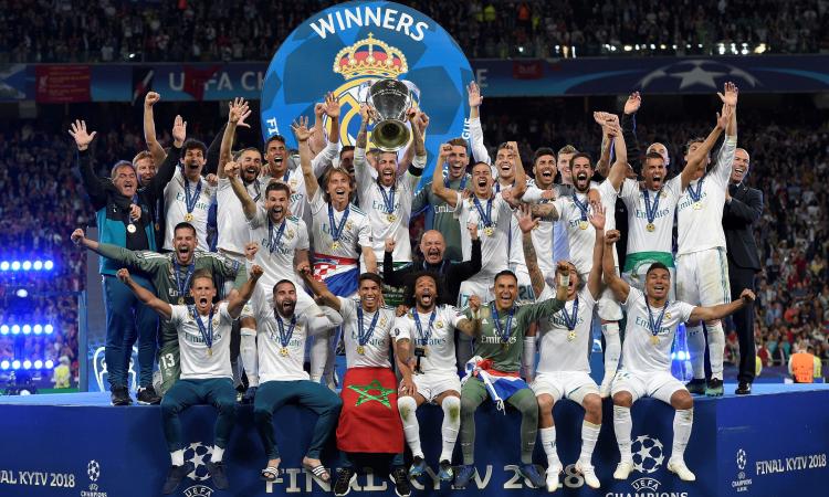 Inter, assist di Hakimi: pronto al duello nel derby con Theo Hernandez, chi è più forte? VOTA
