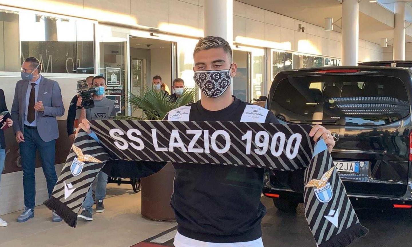 Lazio, Andreas Pereira atterrato nella capitale VIDEO