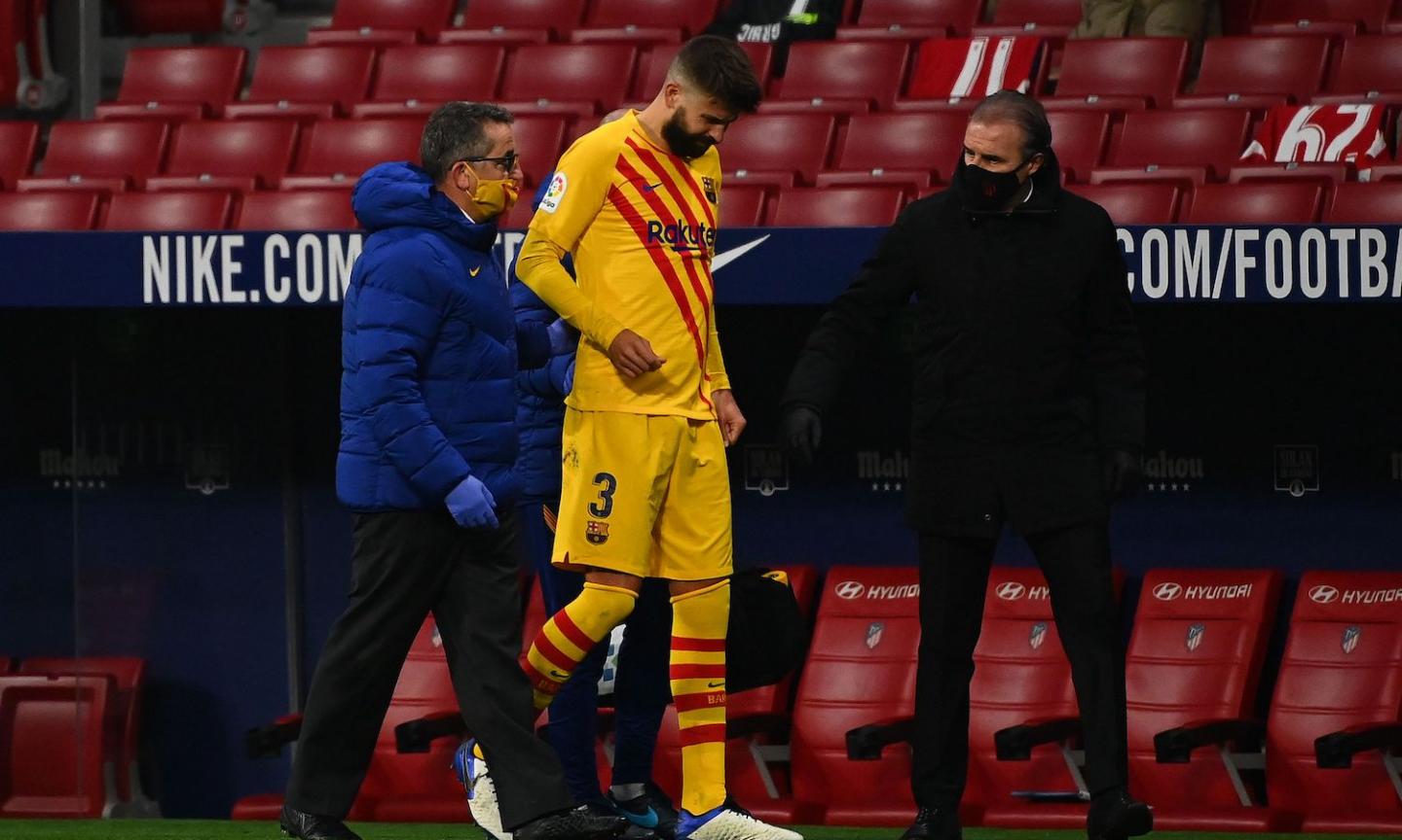 Barcellona, brutto infortunio al ginocchio per Pique: si teme un lungo stop