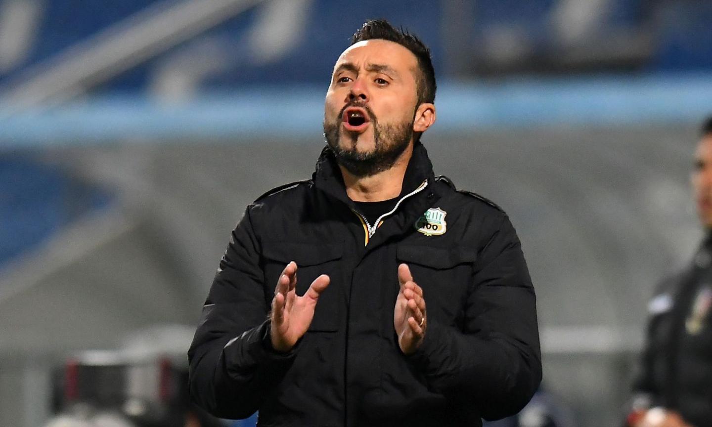 Sassuolo, De Zerbi: 'Noi piccoli, l'Inter è grande. Maradona? Ne ho parlato per 20 minuti ai ragazzi, ho spiegato che...'