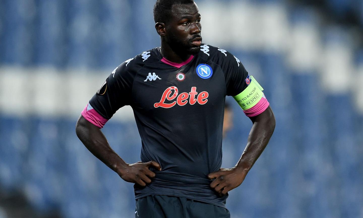 Napoli, infortunio Koulibaly: i tempi di recupero