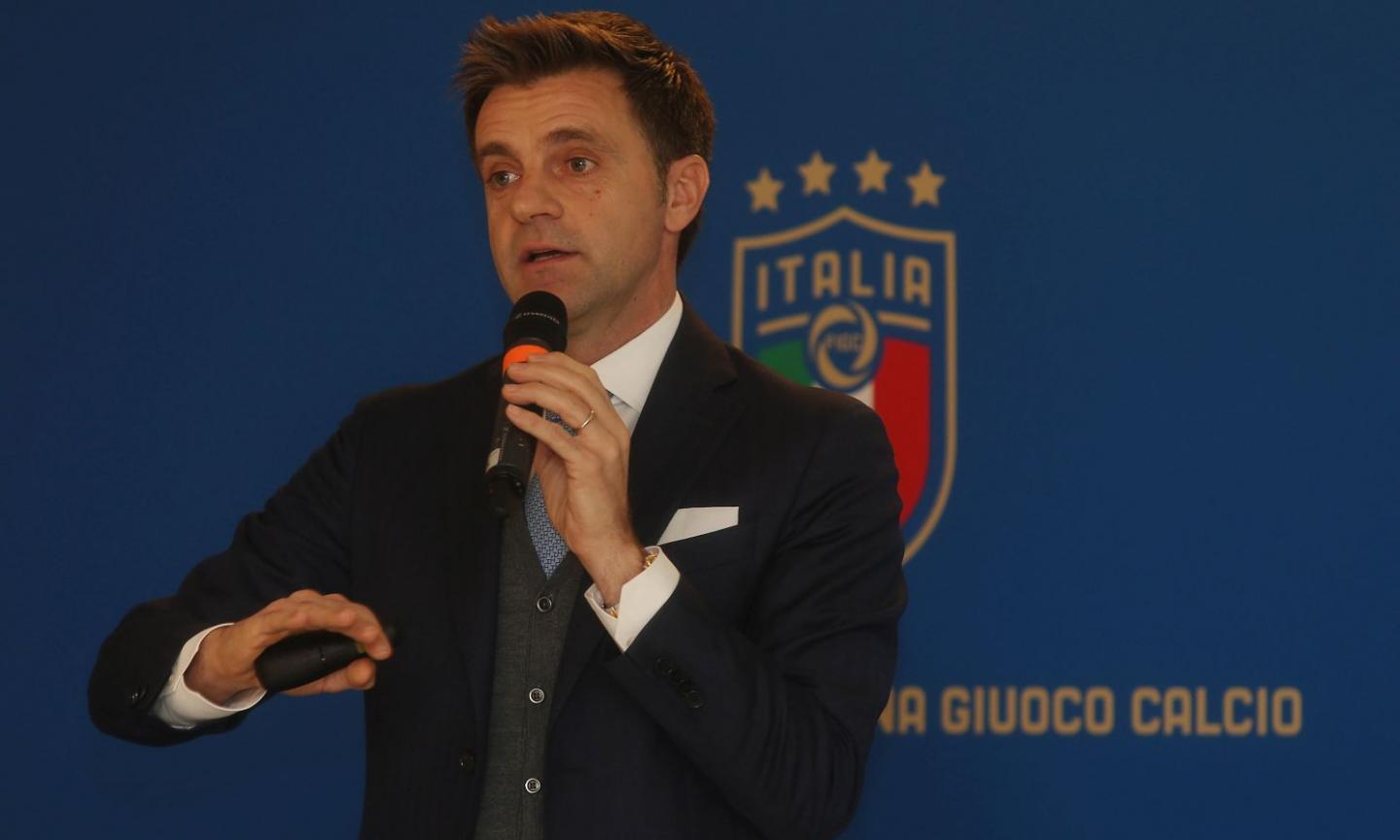 Rizzoli: 'Arbitri ricordati solo per gli errori, in campo l'amicizia può essere un limite' VIDEO