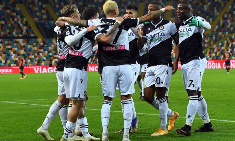 Serie A: 2-0 al Verona, il Sassuolo vola. 2-1 Bologna alla Samp, Fiorentina ko. Udinese ok col brivido