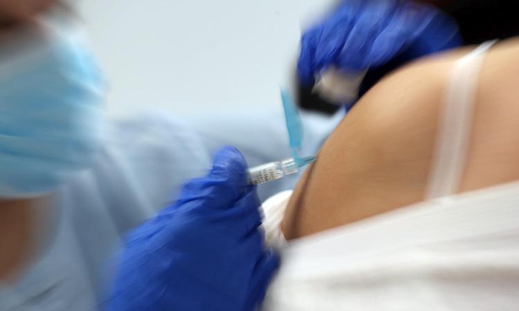 Covid, Von der Leyen annuncia: 'Al via vaccinazioni nell'UE dal 27 dicembre'. Speranza: 'Un bel giorno per l'Italia'