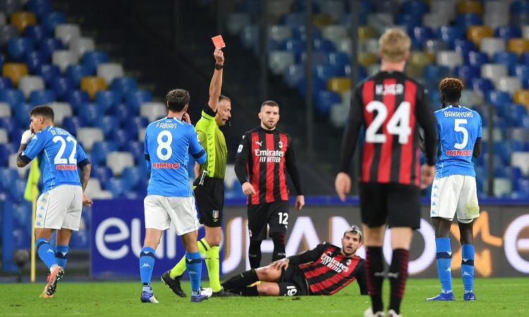 Napoli-Milan, rivivi la MOVIOLA: annullato gol a Ibra. Espulso Bakayoko, proteste sul primo giallo
