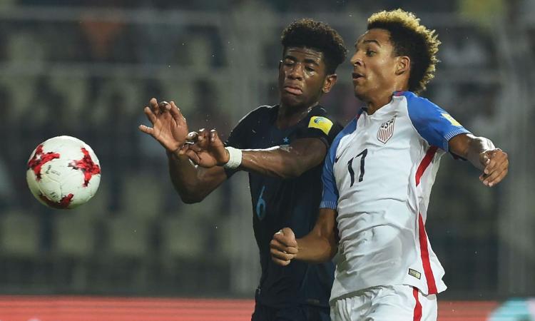 Intrigo Reynolds: il Cagliari si tira indietro, la Juve cerca un altro club per chiudere l'affare