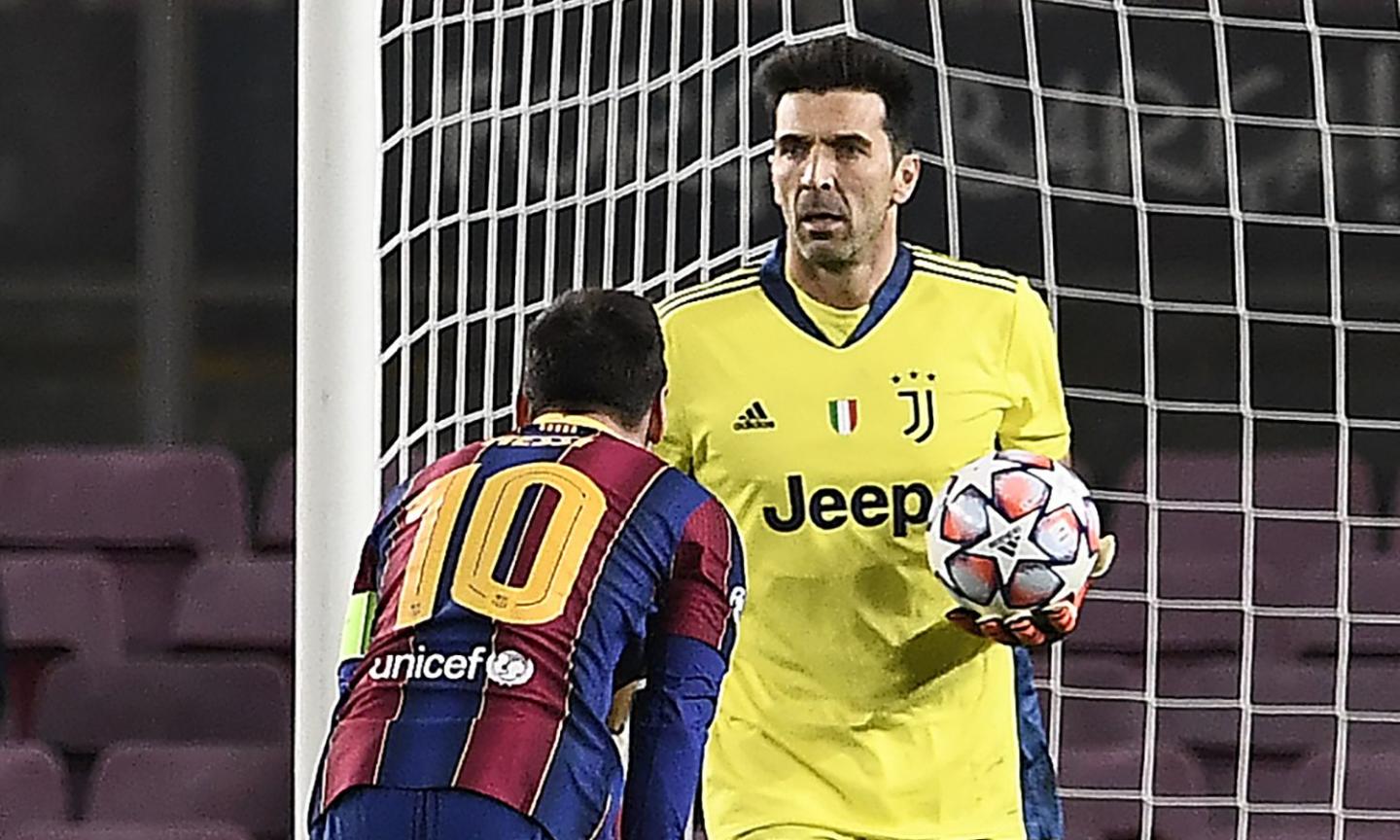 Juve, Pirlo difende Buffon: 'Le critiche mi fanno sorridere'