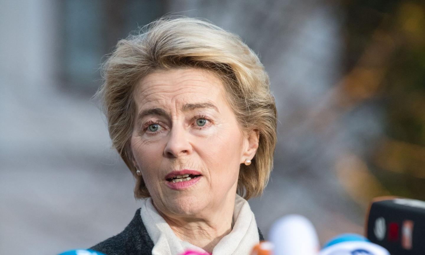 Ursula Von Der Leyen promette altri aiuti all'Ucraina e auspica il processo a Putin