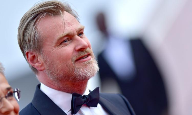 Christopher Nolan pensa al gaming: dal Cavaliere Oscuro a Tenet, un videogioco tratto dai suoi film?