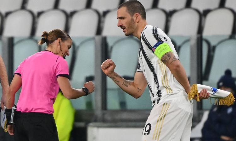 Juve, Bonucci: 'All'andata col Barcellona fu questione di centimetri. Messi-Ronaldo è sfida tra alieni' VIDEO