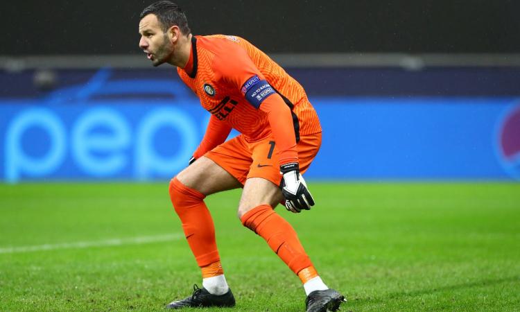 Inter, un ex non ha dubbi: 'Handanovic è un top, Gollini...'