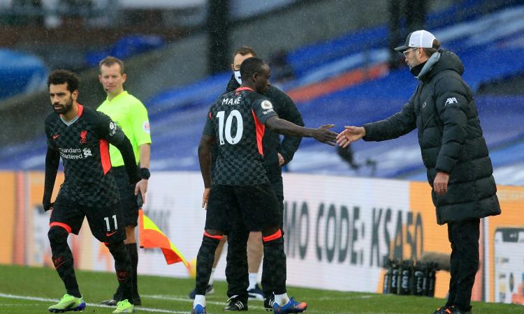 Mané scontento, un ex Liverpool: 'Dubito che lui e Salah siano migliori amici'