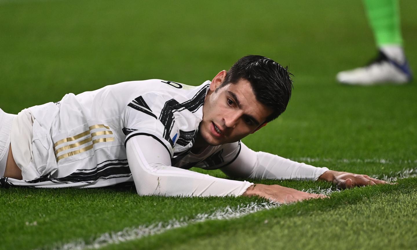 Morata, cos'è questa soggezione? Se Ronaldo stecca, tira tu in porta!