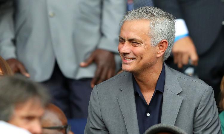Mourinho studia la Roma e...Calafiori VIDEO