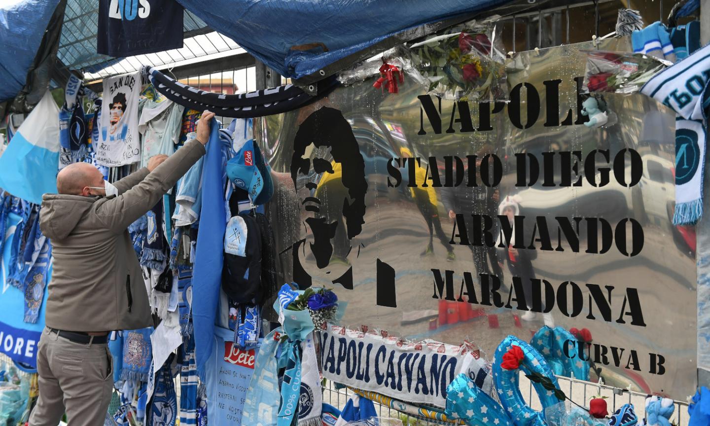 Napoli, UFFICIALE: il San Paolo ribattezzato stadio 'Diego Armando Maradona' VIDEO