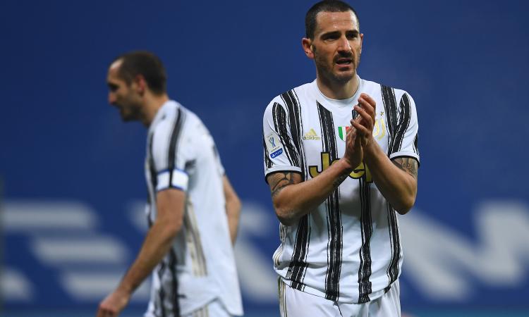 Juve, Bonucci è l'assenza più pesante: viene criticato, ma con un centrocampo disastroso deve fare tutto lui