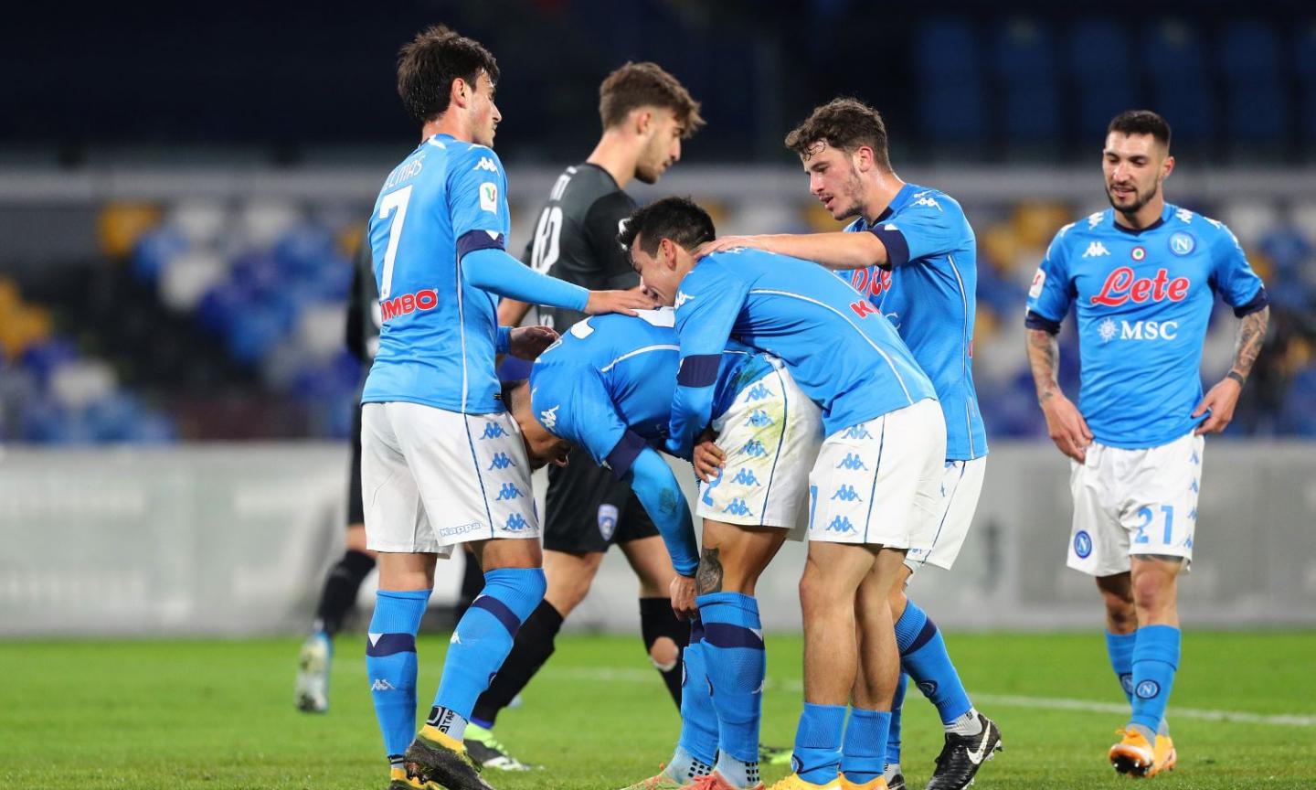 Bajrami spaventa, Petagna risolve: 3-2 Napoli all'Empoli, ai quarti contro la vincente di Roma-Spezia