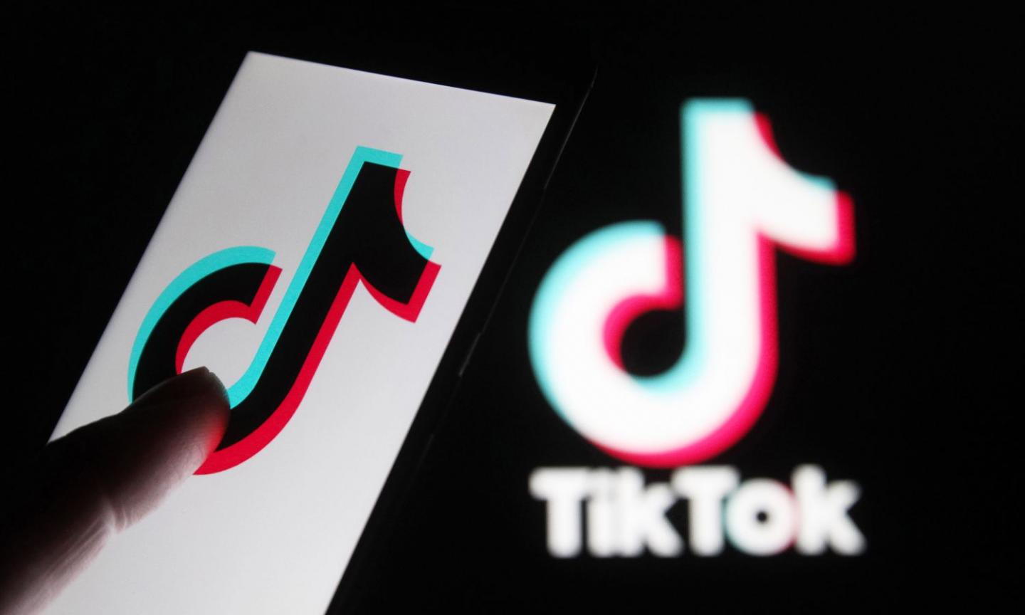 TikTok: tra passatempo e minaccia. Le challenge pericolose che spopolano tra i giovani