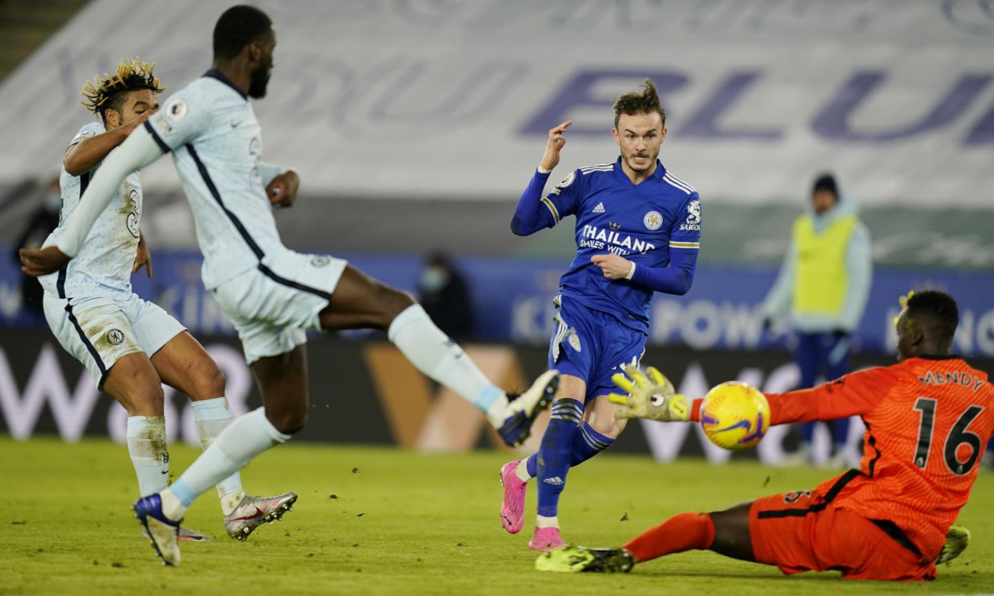 Premier League: Chelsea ko, il Leicester è primo!