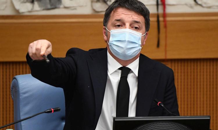 Italia Viva esce dal Governo, Renzi contro Conte: 'Crisi aperta da mesi e non da noi, la democrazia non è un reality. No al voto'