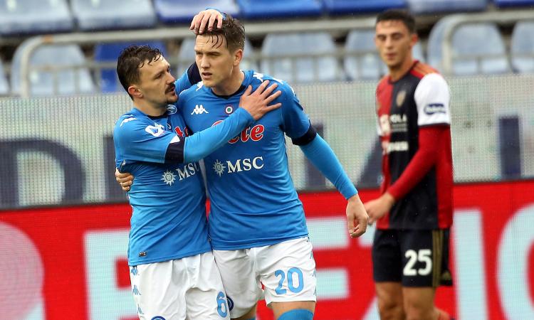 Napoli, Zielinski prima positivo e poi negativo: ansia Covid per il polacco. Negativi ai tamponi odierni gli italiani
