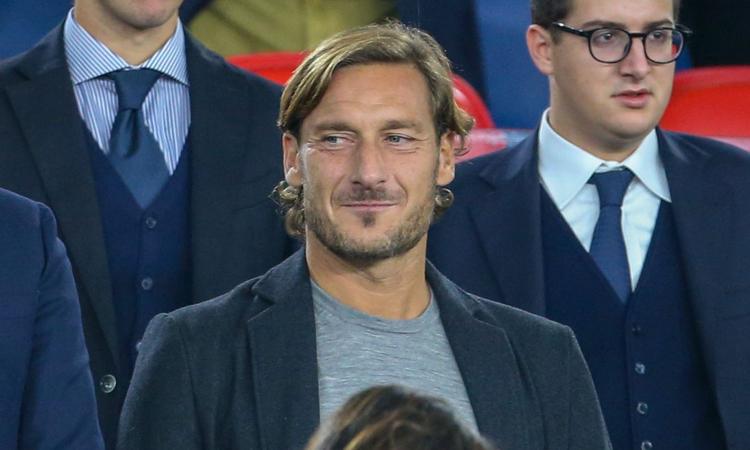 Roma, nello staff di Mourinho non ci sarà Totti